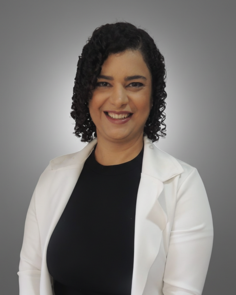 Professor Thais Teles de Souza Ph.D.